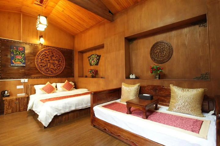 Room 2 of 21