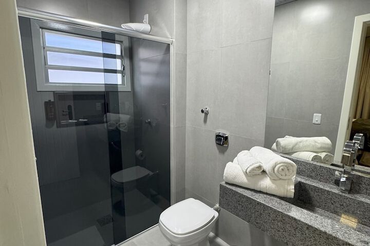 Room 17 of 23