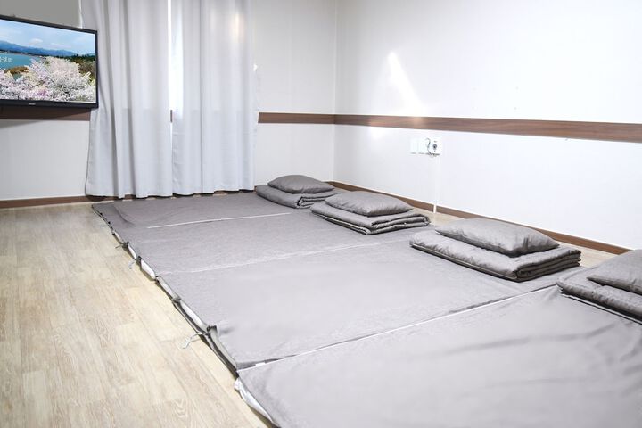 Room 30 of 71