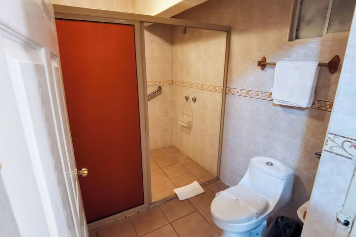 Room 85 of 114