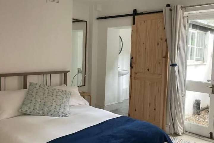 Room 21 of 124