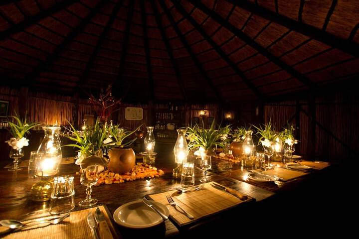 Dining 34 of 56