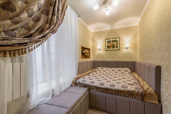 Room 10 of 53