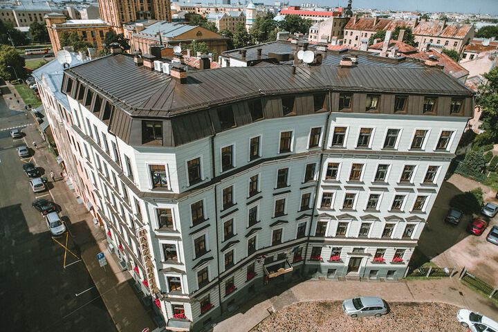 Hotel 78 of 85