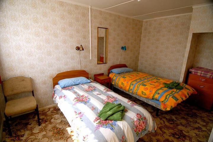 Room 19 of 41