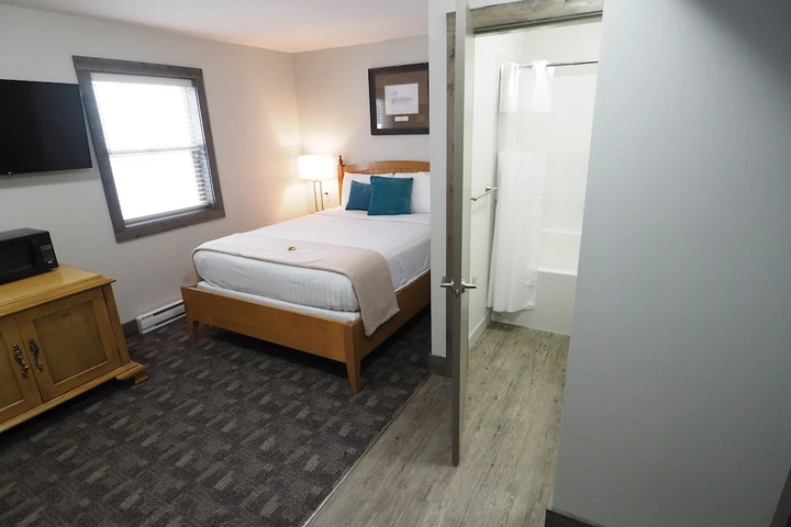 Room 7 of 15