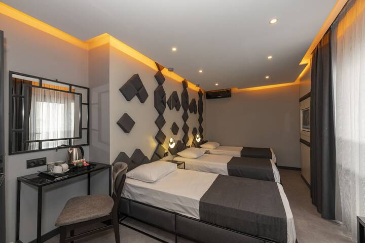 Room 14 of 49