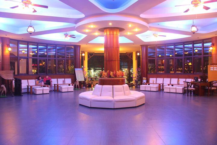 Hotel Lobby