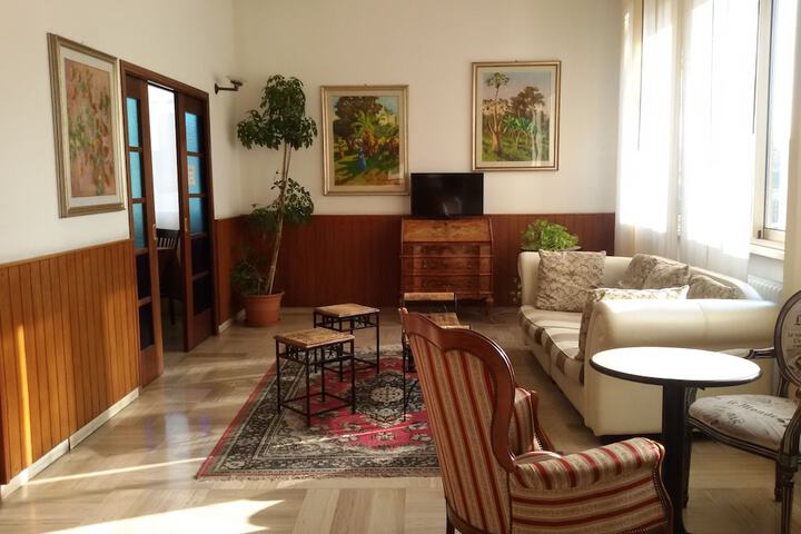 Hotel Interior 3 of 34