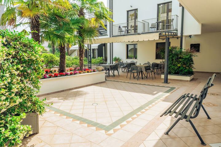 Terrace/Patio 30 of 53