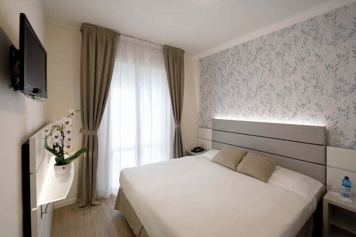 Room 19 of 32