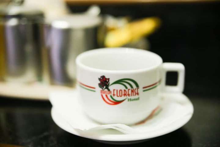 Breakfast/Coffee Service 11 of 23
