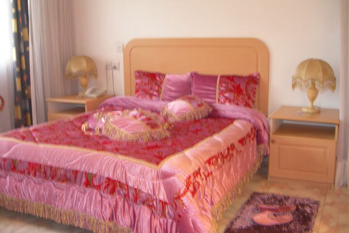 Room 3 of 27