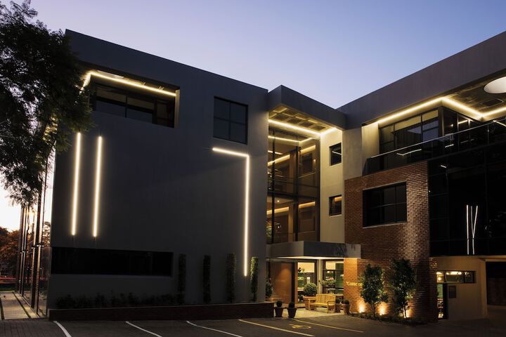 Home Suite Hotels Rosebank in Johannesburg
