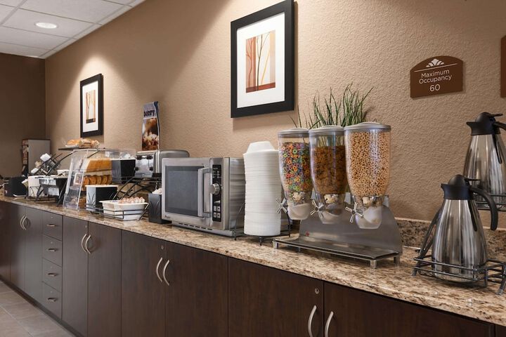 Breakfast/Coffee Service 30 of 34
