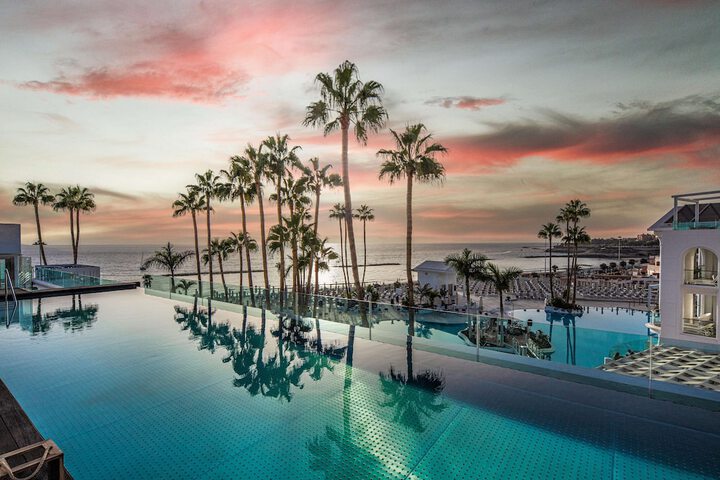 Pools & Facilities