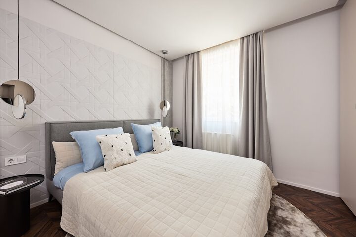 Room 21 of 57