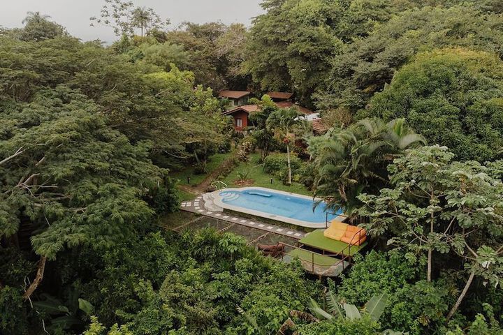 Pool 13 of 33