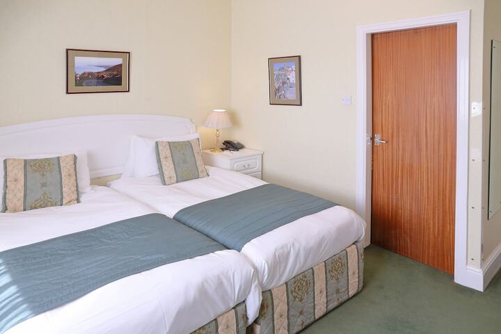 Room 55 of 104