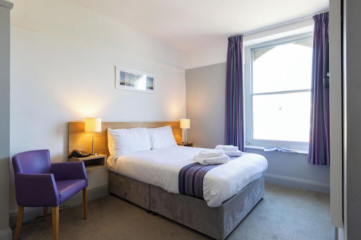 Room 7 of 46