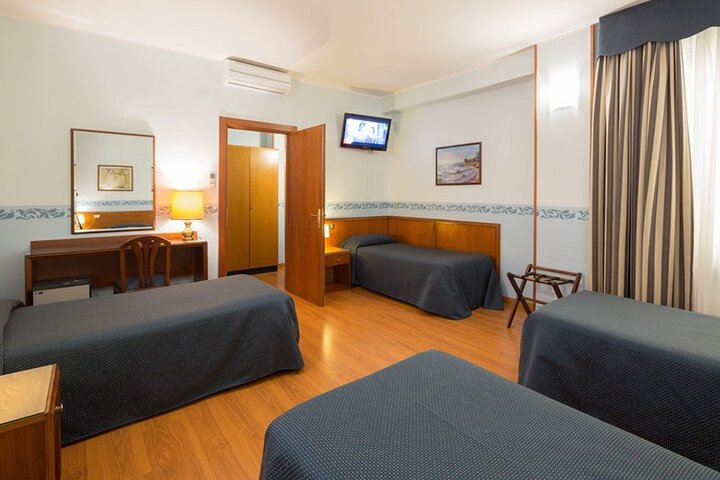 Room 22 of 67