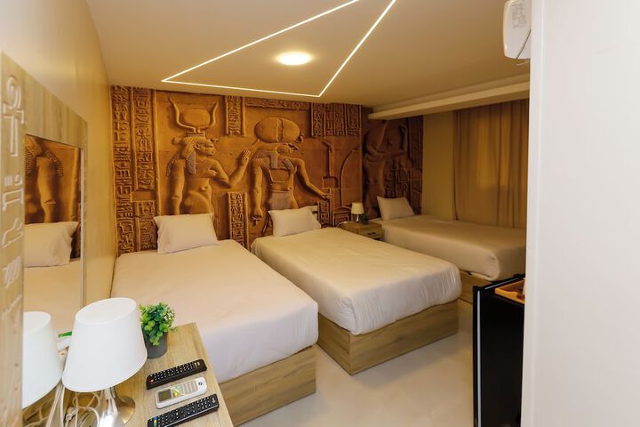 Room 144 of 284