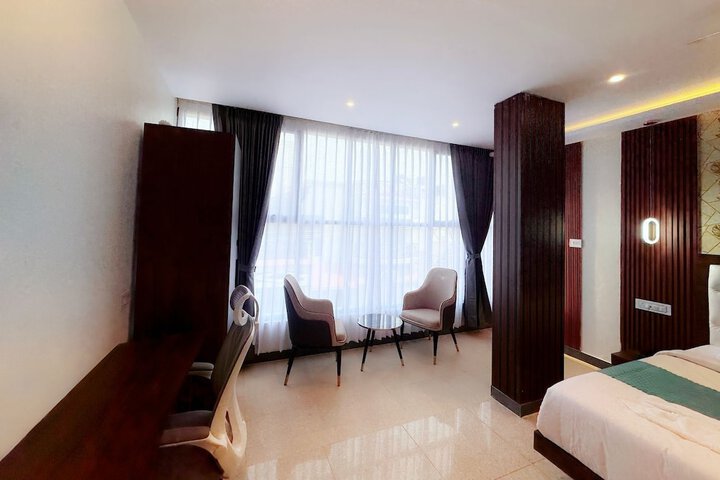 Room 5 of 30
