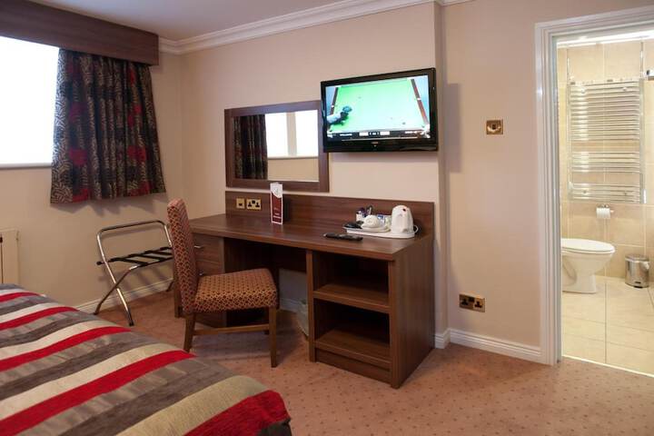 Room 15 of 51