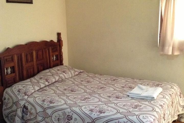 Room 9 of 42
