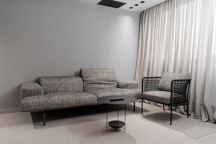 Room 30 of 64