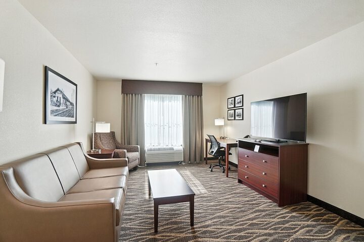 Room 28 of 109