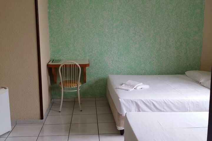 Room 17 of 30