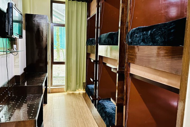 Room 12 of 46