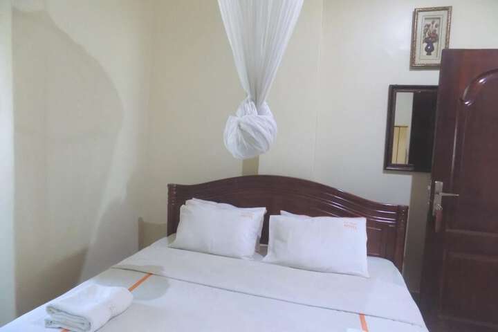 Room 5 of 31