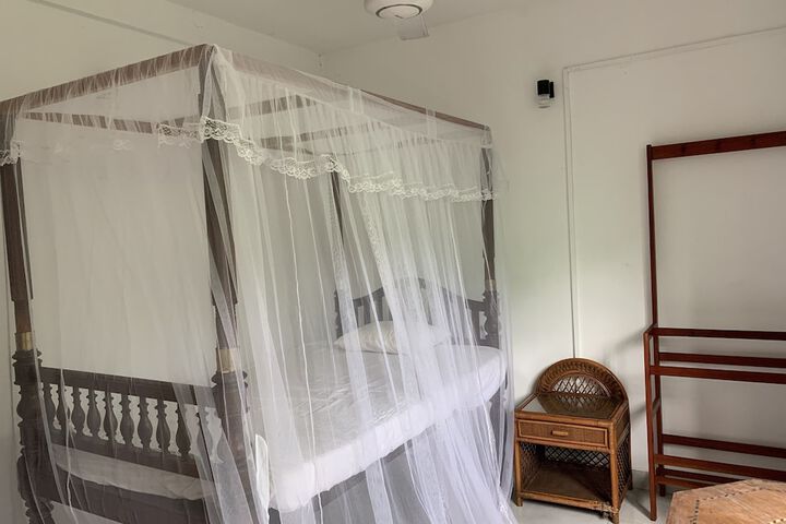 Room 21 of 42
