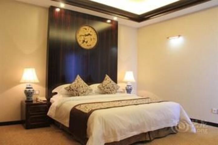 Room 35 of 98