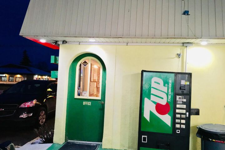 Property Grounds 43 of 66