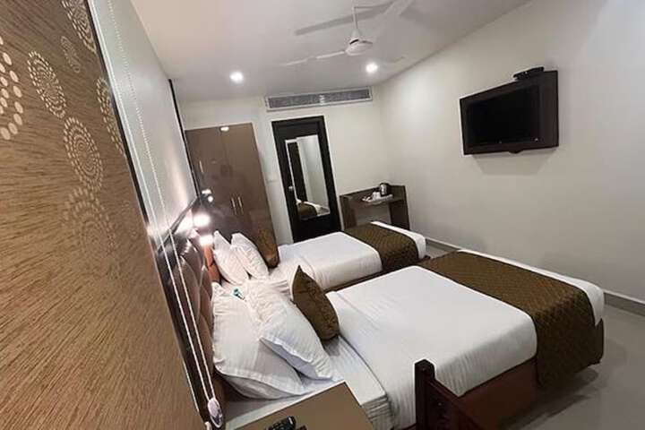 Room 6 of 21