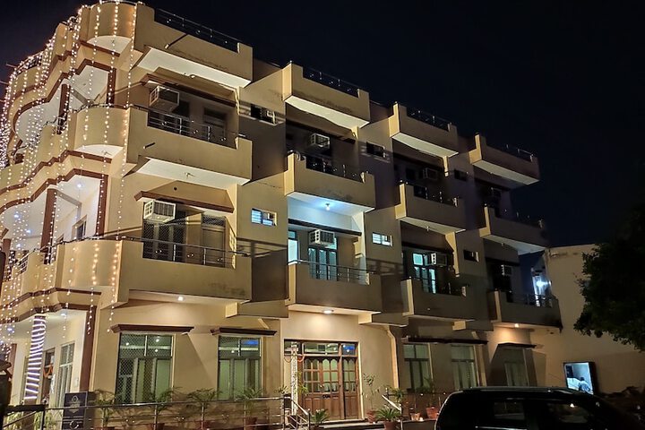 Sahani Hotel