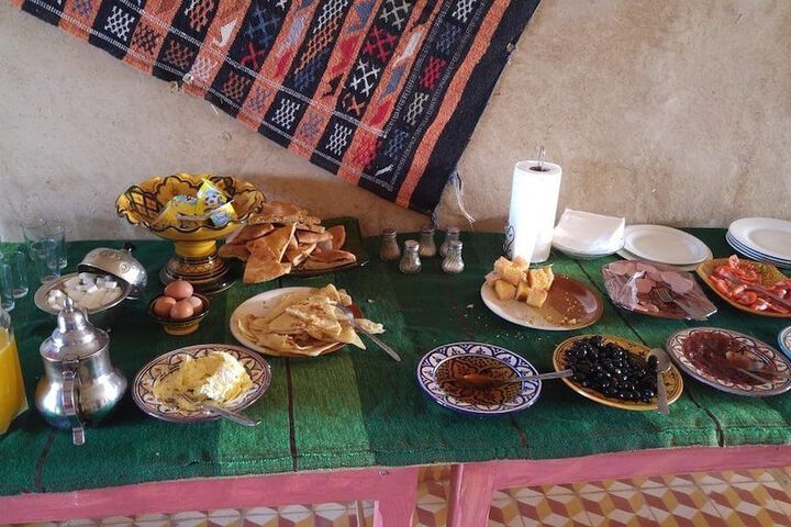 Dining 11 of 16