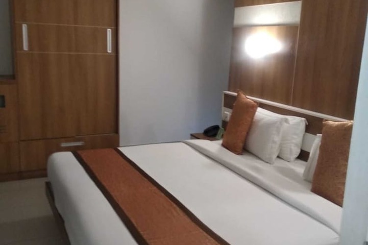 Room 29 of 49