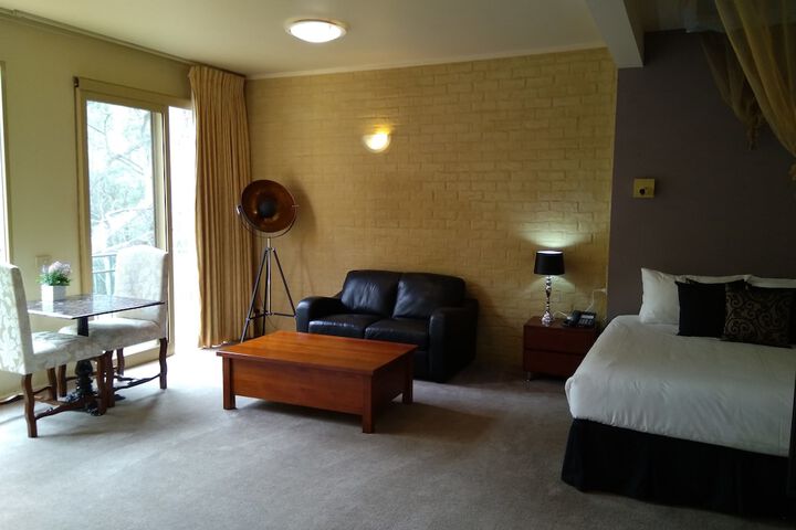 Room 26 of 45