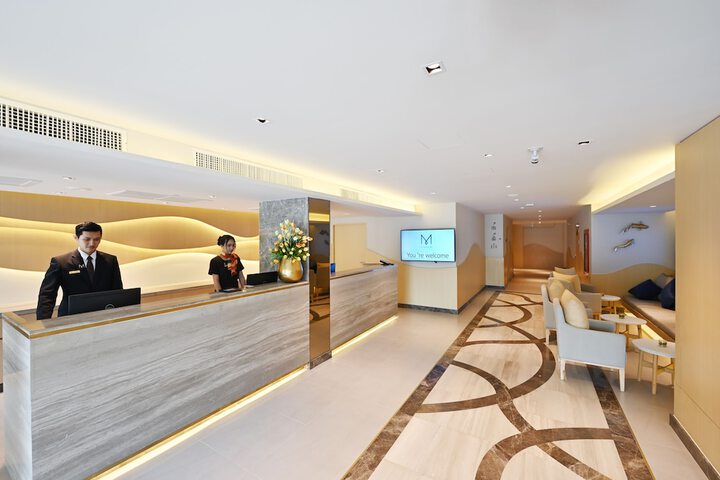 Hotel Interior 11 of 165