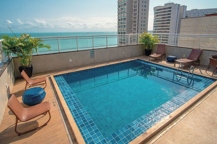 Hotel Pool