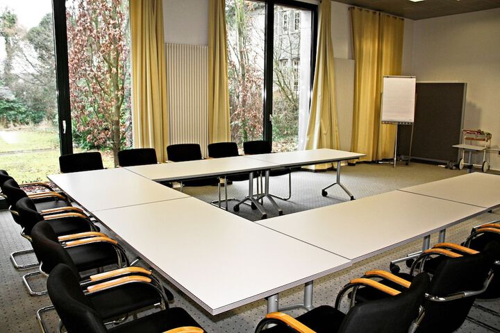 Meeting 25 of 32