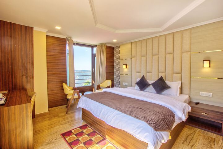 Room 44 of 91