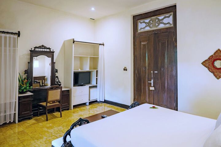 Room 52 of 123