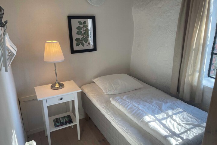 Room 37 of 189