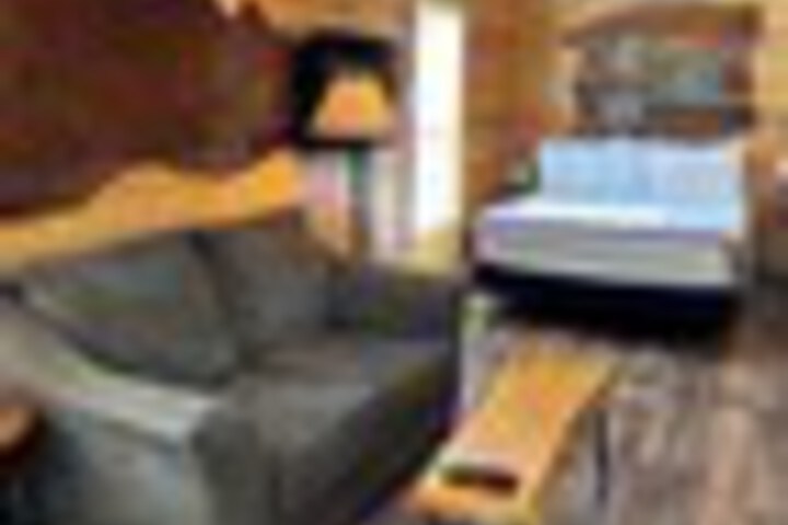 Room 71 of 390