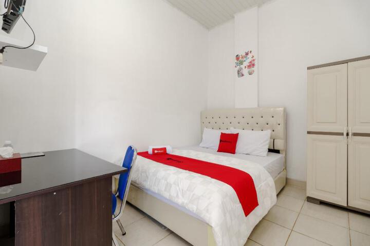 RedDoorz near Jalan MP Mangkunegara Palembang